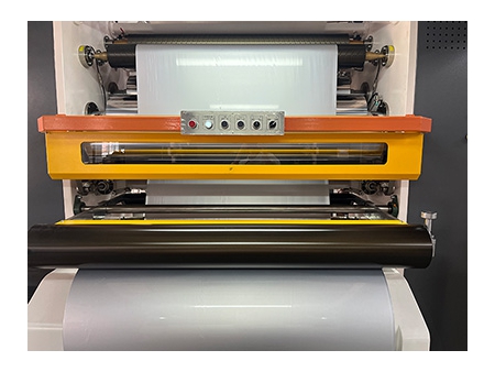Laminadora triplex sin solventes, A400-ЗV