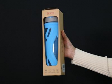 Botella de agua de vidrio con tapa flip lid
