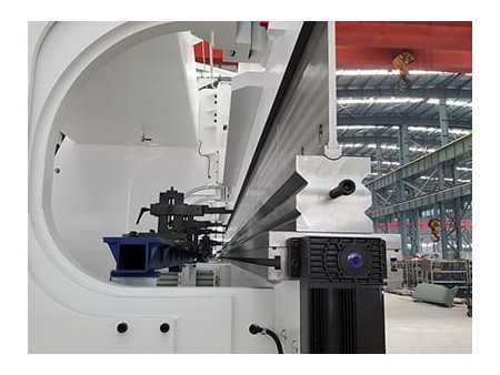 Plegadora con control CNC, serie 2-WF67K(Y)
