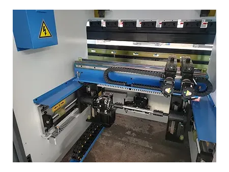 Prensa plegadora eléctrica