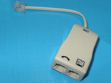 Filtro ADSL, 1 macho RJ11 a 2 hembras RJ11