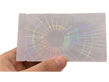 Sobrelaminado holográfico, laminado en frío