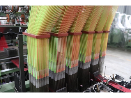 Máquina tejedora de Jacquard KTNFM53-4/66-192 (Sistema de tejido de tela estrecha)   Máquina tejedora de Jacquard computarizada