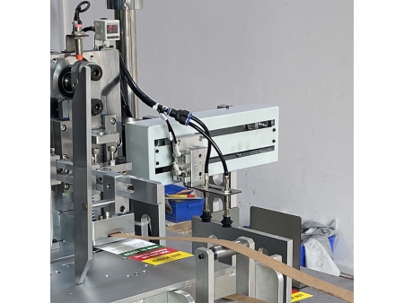 Ojilladora automática para etiquetas colgantes, UM-160Z