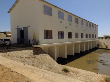 Estación de bombeo flotante