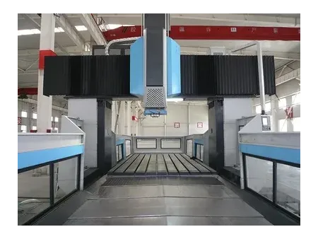 Mandrinadora-fresadora CNC tipo pórtico / gantry (pórtico fijo y mesa móvil)