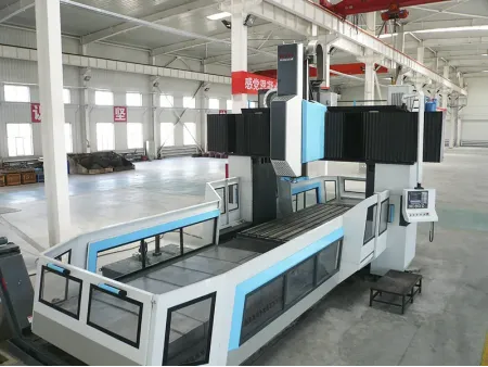 Mandrinadora-fresadora CNC tipo pórtico / gantry (pórtico fijo y mesa móvil)