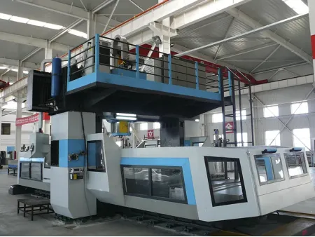 Mandrinadora-fresadora CNC tipo pórtico / gantry (pórtico fijo y mesa móvil)