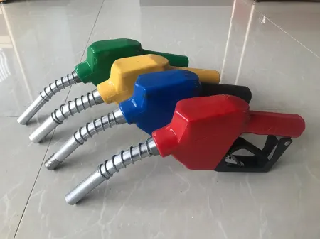 Boquilla de combustible autosellante automática