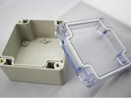 Caja de conexión eléctrica en acero al carbono y/o acero inoxidable