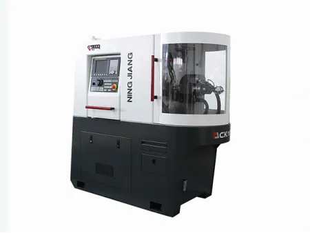 Torno automático CNC de cabezal deslizante (tipo suizo)