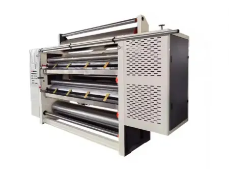 Encoladora dúplex para líneas de cartón corrugado de cinco capas.