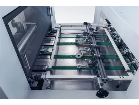 Máquina troqueladora (pinza giratoria)