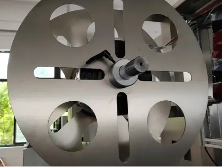 Etiquetadora automática con manga retráctil