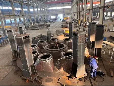 Estructuras de acero de sección transversal compleja