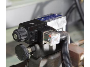 Máquina para fabricar bloques de concreto QFT8-15