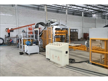 Máquina para fabricar bloques de concreto QFT8-15