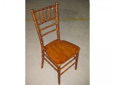 Silla antigua Chiavari de madera