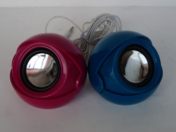 Altavoz para ordenador con forma de ojo SP-013C1