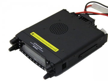 Transmisor móvil de banda cuádruple MP800