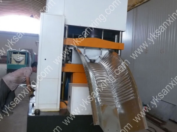 Máquina formadora CNC de construcciones de techo curvo de acero con uniones atornilladas