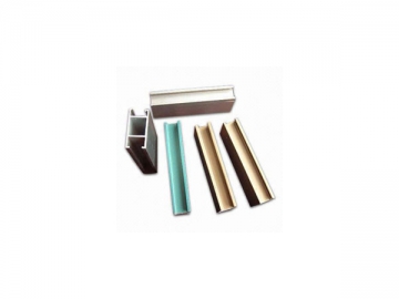 Perfil de aluminio para puertas